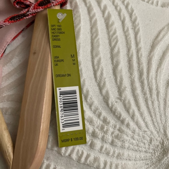 Gianni Bini sleeves dress size medium new tags long slit on left leg mut… - Picture 4 of 5